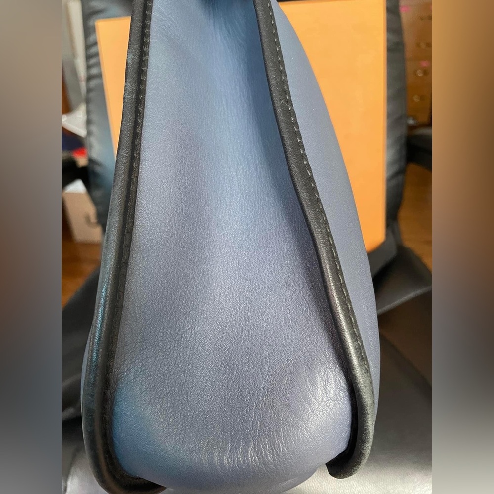 ‼️‼️Sold‼️‼️LOEWE Crossbody Bag♥️ - Picture 9 of 16